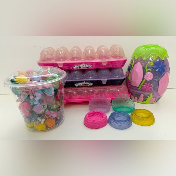 Hatchimals Bundle with 75+ pcs - Picture 1 of 10